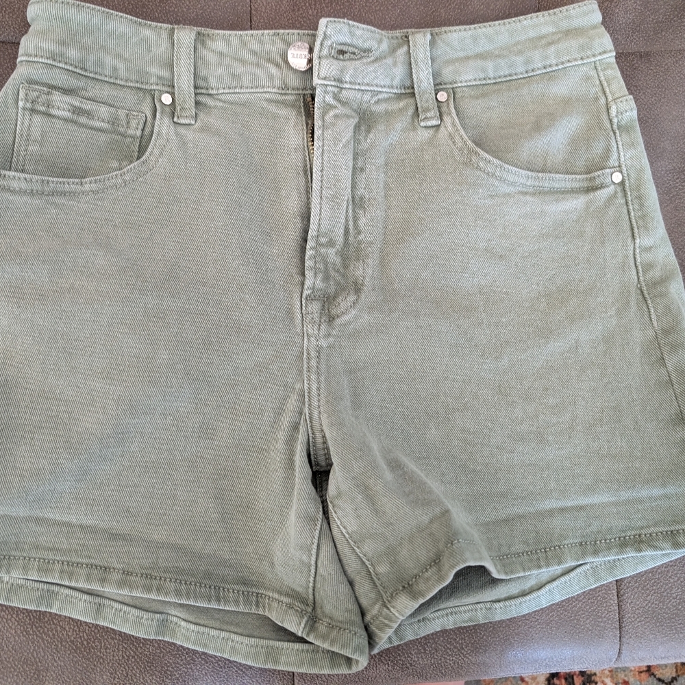 Women's Risen Jeans Green Denim Shorts